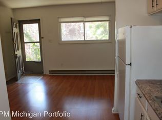 1117 Niles Ave APT 5, Saint Joseph, MI 49085