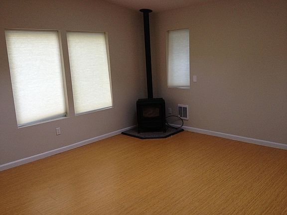 5th image of 230 Polo Park Dr