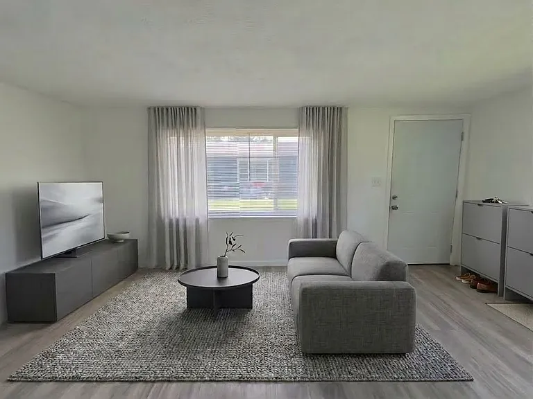 207 Roxana Ave #B — Photo 5