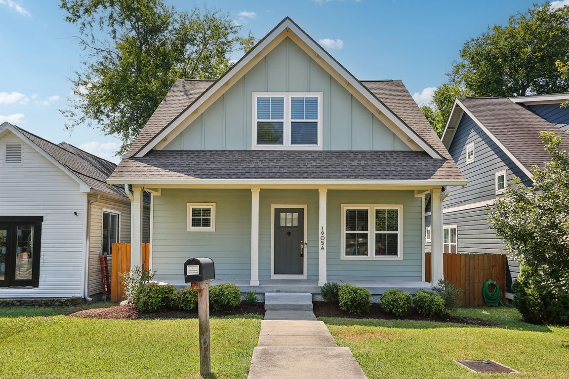 1905A Formosa St-S1508-001.jpg