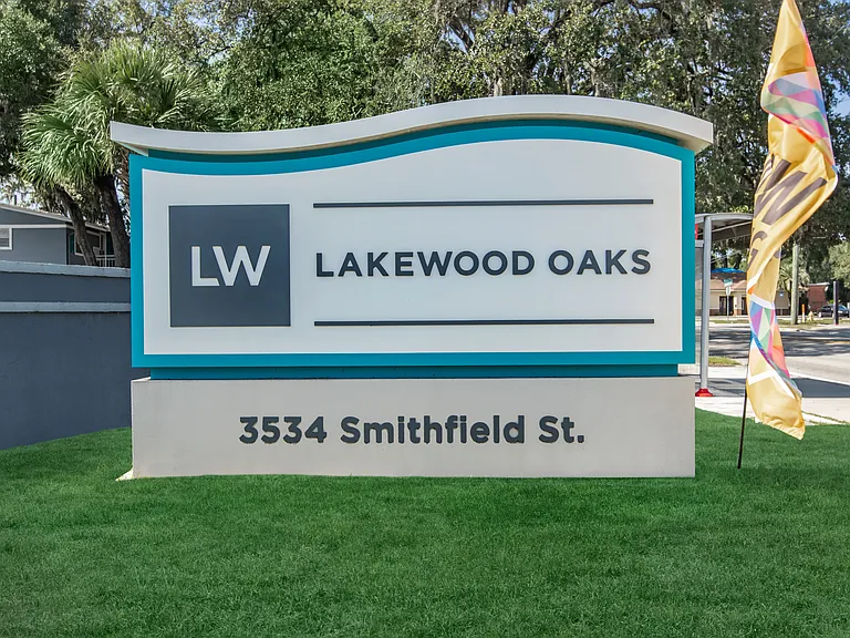 Lakewood Oaks Apartments — Photo 30