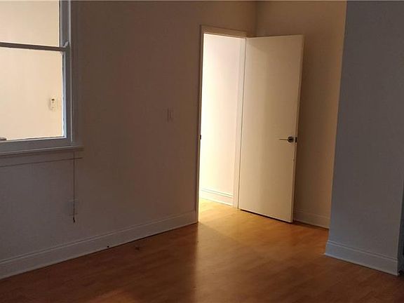 5th image of 919 N Pennsylvania St #104