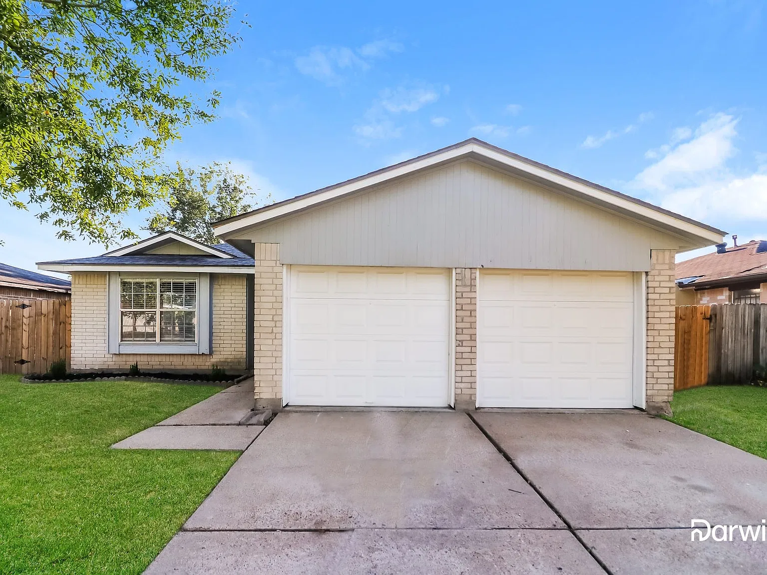 3 bed, 2.0 bath, 1388 sqft, $1,625 — Photo 1