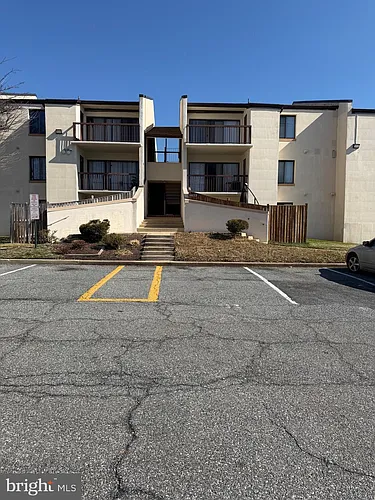 10122 Campus Way S #202-1A Photo 1