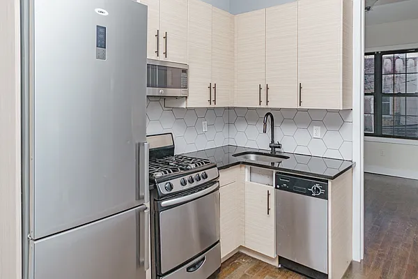 Rented by MySpaceNYC | media 5