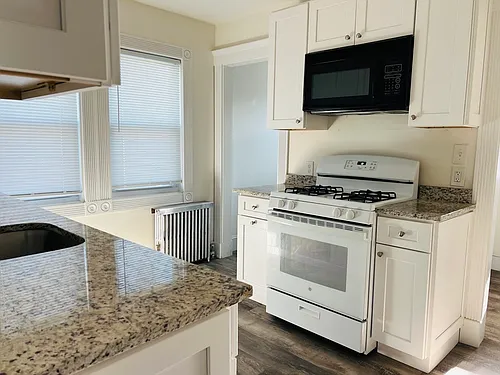 128 Woodruff Ave #2 Photo 1