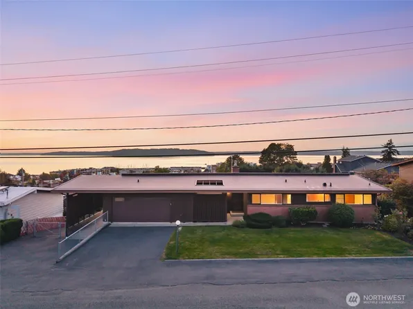 22545 10th Avenue S, Des Moines, WA 98198