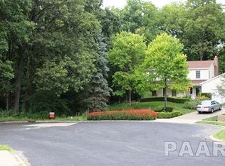 Isabell, Peoria, IL