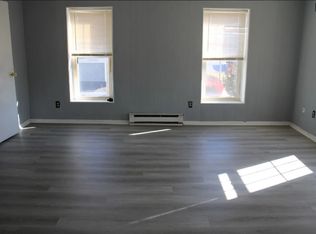 2 York St #3A, Spring Grove, PA 17362