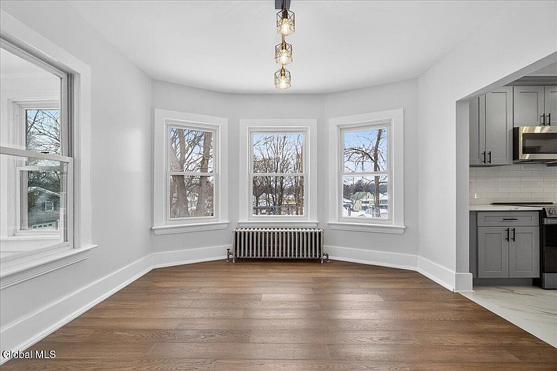 5th image of 45 Lorraine Avenue