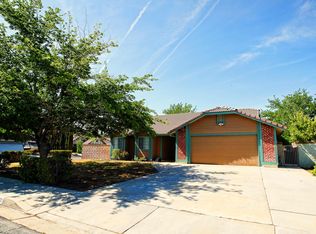 1339 Berkshire Dr, Palmdale, CA 93551