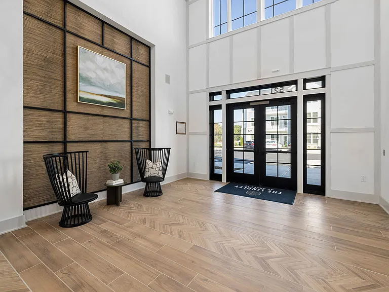 The Lindley at Grove 98 — Photo 32