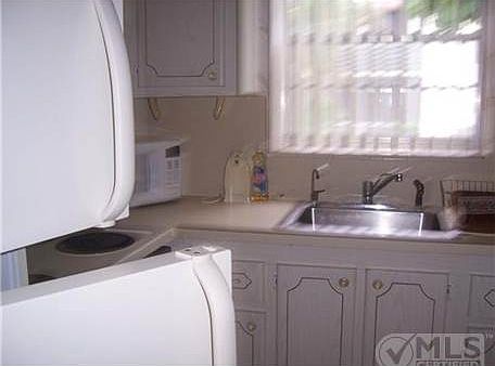 5th image of 277 Camden L