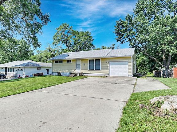 2nd image of 2428 S 47th Dr