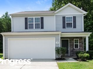 124 Autumn Bluff Cir, Mount Holly, NC 28120