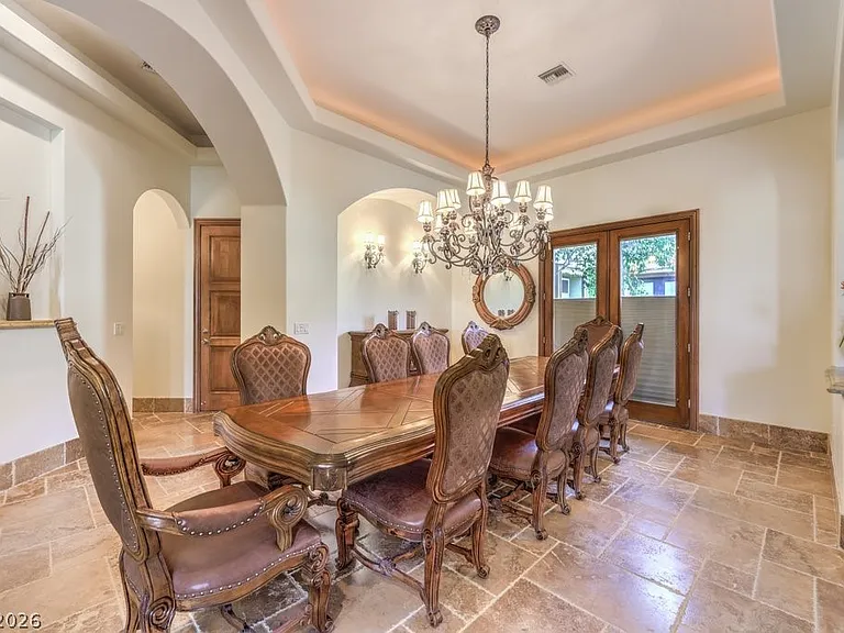 2780 El Camino Rd — Photo 28