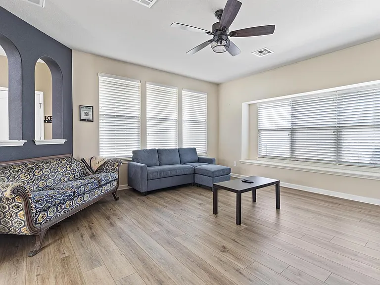314 Sycamore St — Photo 1