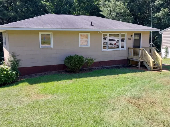 560 Owens Dr, Spartanburg, SC 29303