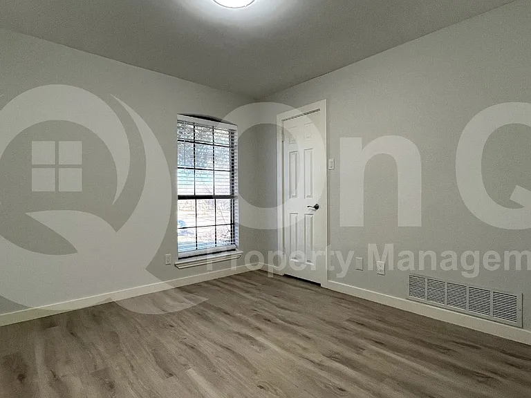 130 Hunters Glen Dr — Photo 13