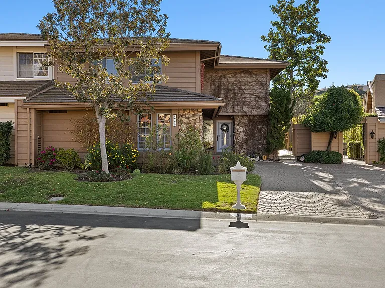 4590 Tam Oshanter Dr — Photo 12