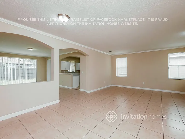 8013 NW 198th St — Photo 6