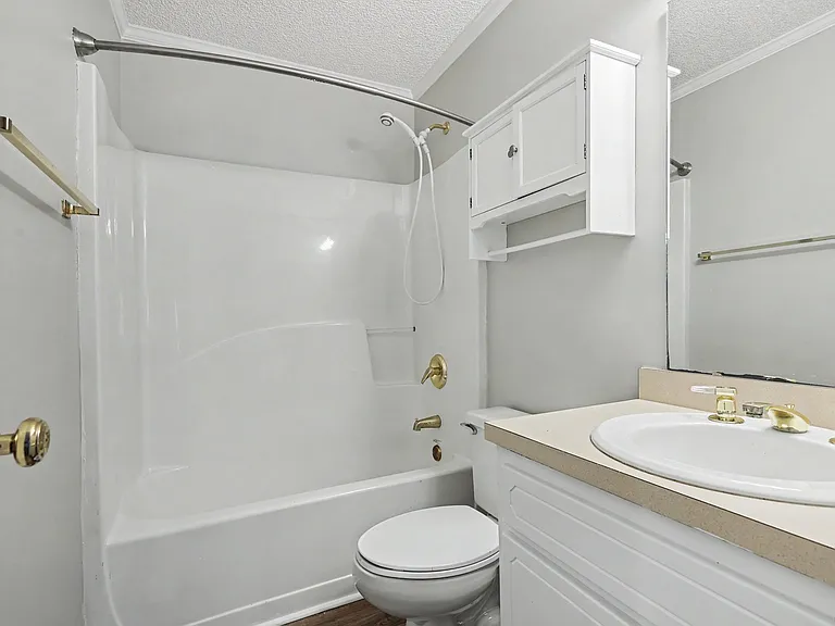 200 Waterford Dr — Photo 21