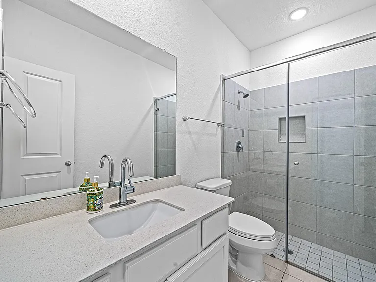 2221 Forest Trace Ln — Photo 22