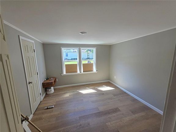 5th image of 1210 Congress St