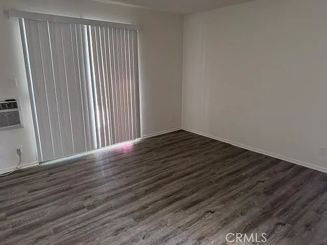 1 bed, 700 sqft, $1,700 — Photo 3
