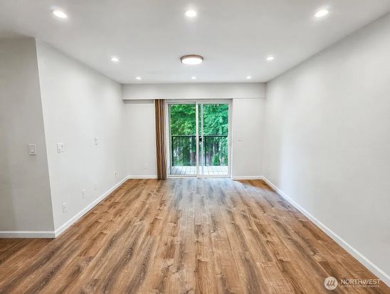14605 NE 34th St APT H19, Bellevue, WA 98007