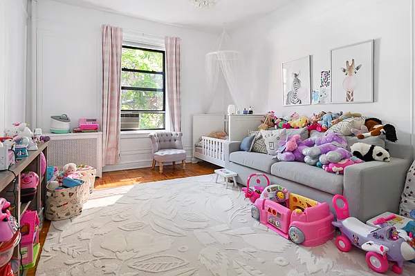 Rented by Douglas Elliman | media 11