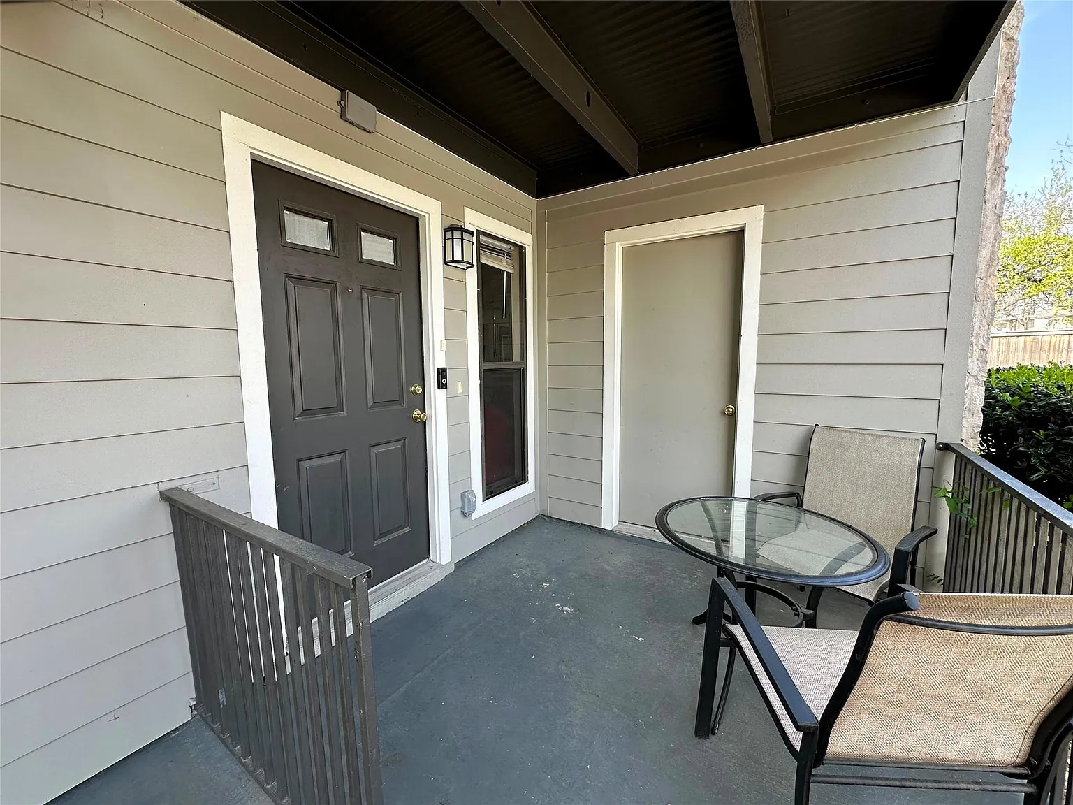 2 bed, 1.0 bath, 796 sqft, $1,250 — Photo 3