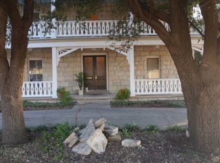 200 N 9th St, Ballinger, TX 76821