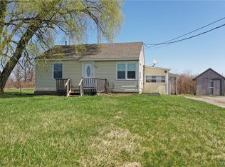 5471 Subbera Rd, Lockport, NY 14094