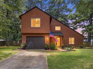 1541 Beachview Dr, Virginia Beach, VA 23464