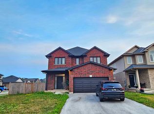89 Laurent Ave N, Welland, ON L3B 0E2