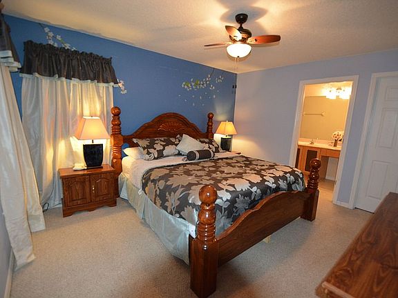 2nd image of 8683 La Isla Dr