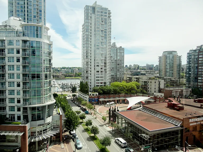 283 Davie St #1005 — Photo 13