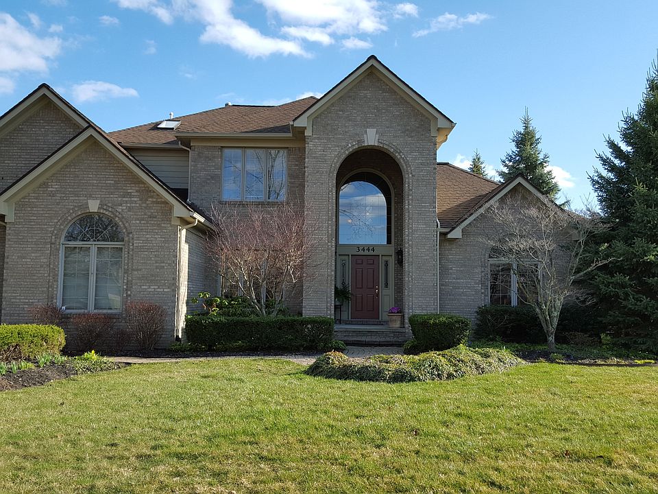 1st image of 3444 Balfour Dr