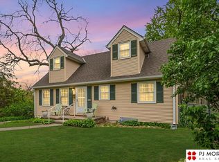 6701 Lake St, Omaha, NE 68104