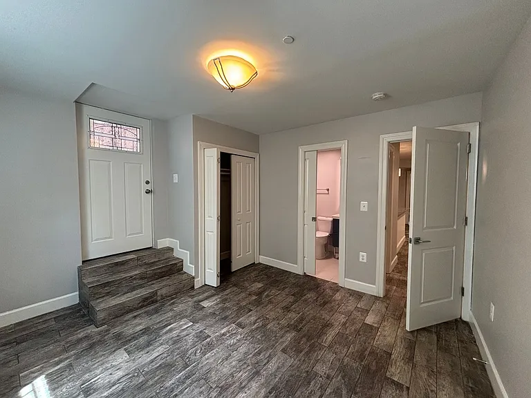 1445 Oak St NW — Photo 17