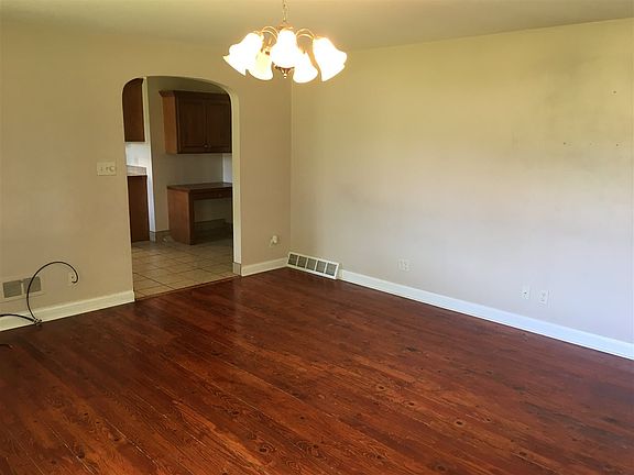 3rd image of 5301 Stewart Ave