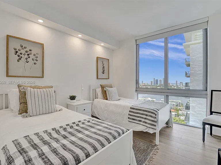 16385 Biscayne Blvd #3107 — Photo 18