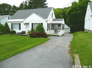 107 Chaumont Dr, Syracuse, NY 13209