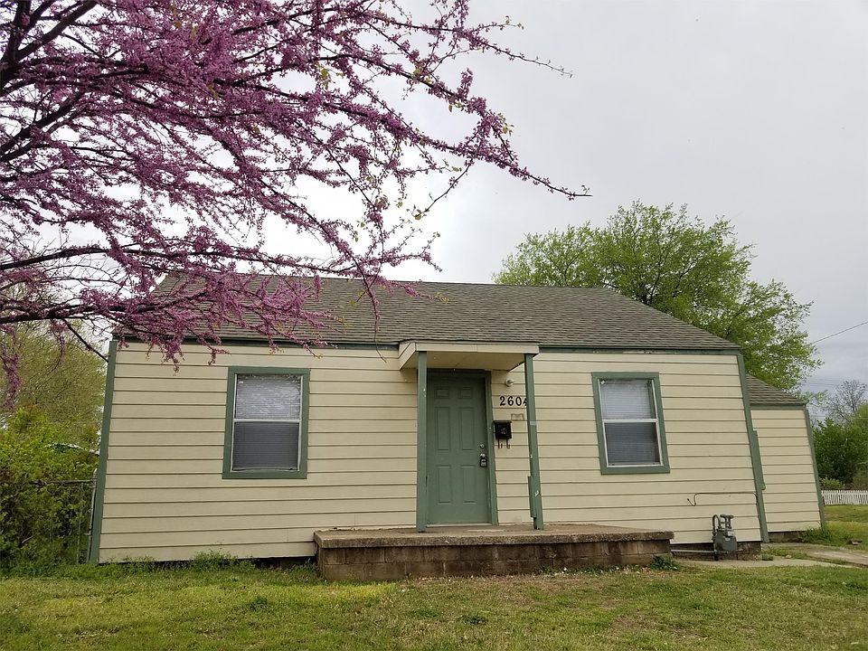 1st image of 2604 E Newton Pl