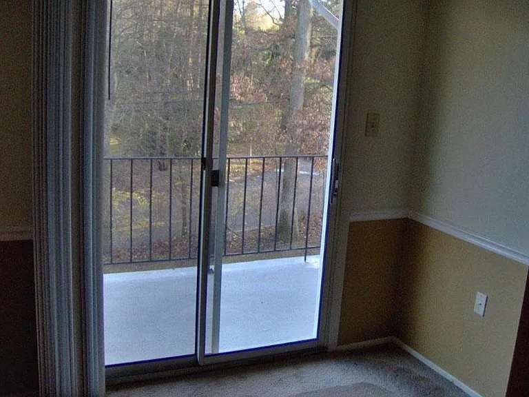 Ridgewood Apartments — Photo 30
