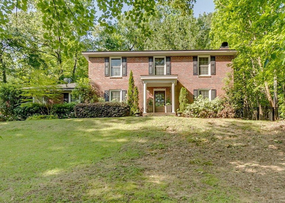 1st image of 4437 Woodland Hills Dr
