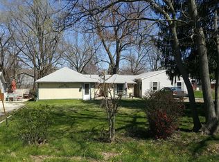 433 Maplewood Ave, Creve Coeur, IL
