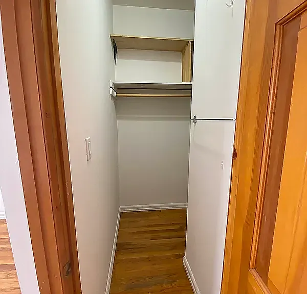 553 Manhattan Ave #3 — Photo 8
