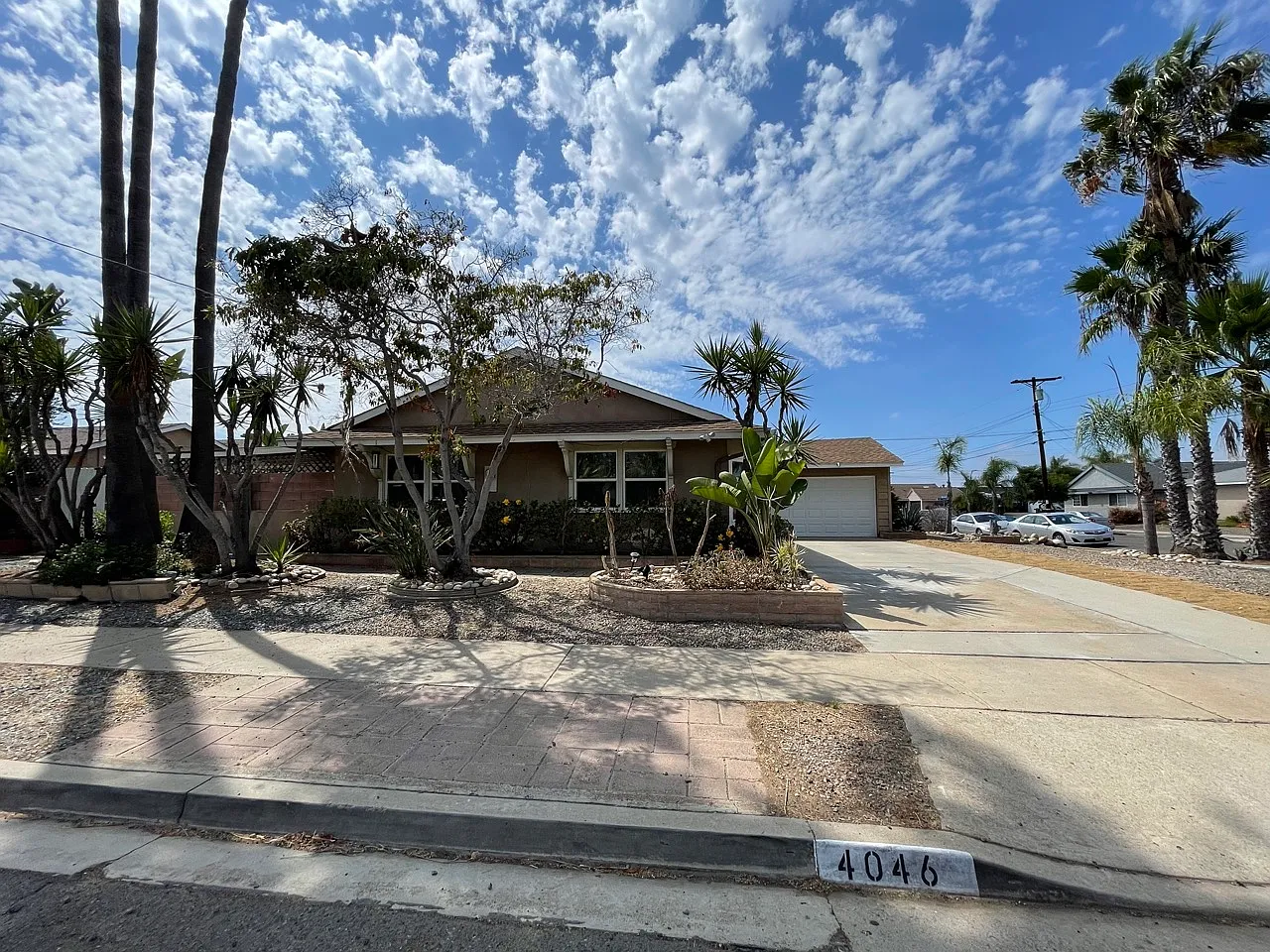 3 bed, 1444 sqft, $4,450 — Photo 2